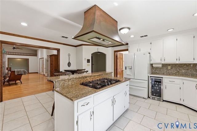 19001 Duval Rd, Moseley, VA 23120