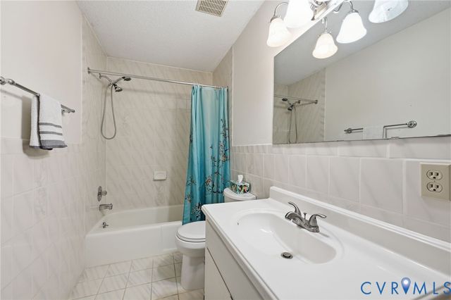 19001 Duval Rd, Moseley, VA 23120