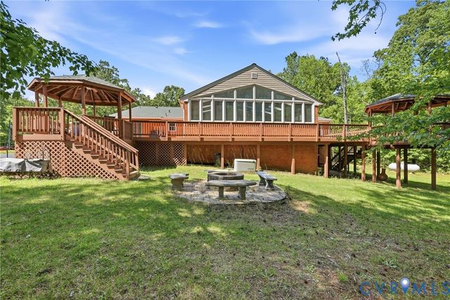 19001 Duval Rd, Moseley, VA 23120