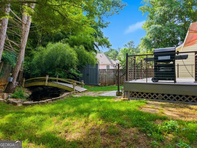 813 Ridgeland Trail, Clarkston, GA 30021