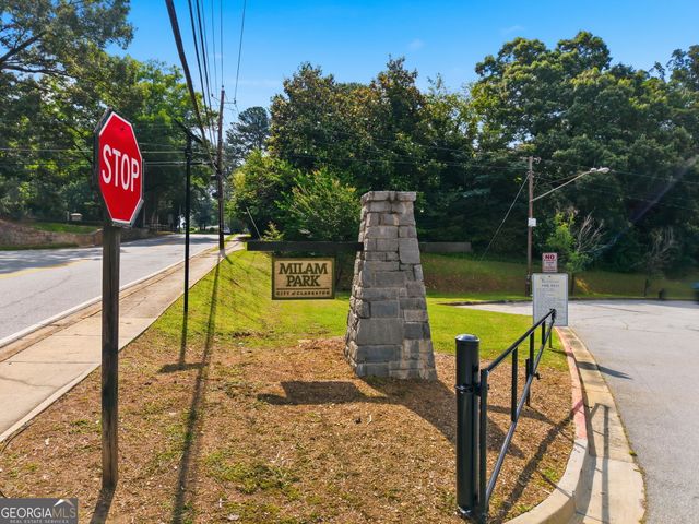 813 Ridgeland Trail, Clarkston, GA 30021