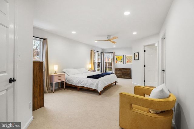 59 HUNTINGDON FARM DR, Glen Mills, PA 19342