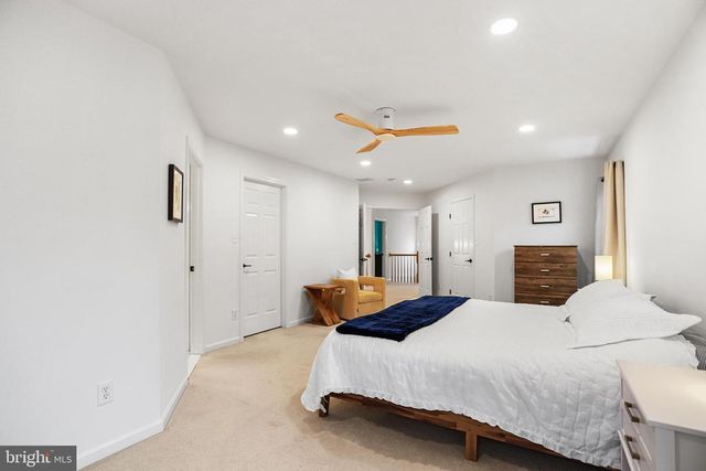 59 HUNTINGDON FARM DR, Glen Mills, PA 19342