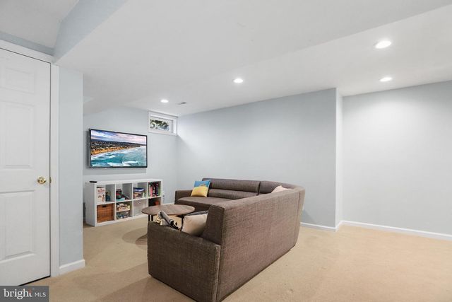 59 HUNTINGDON FARM DR, Glen Mills, PA 19342