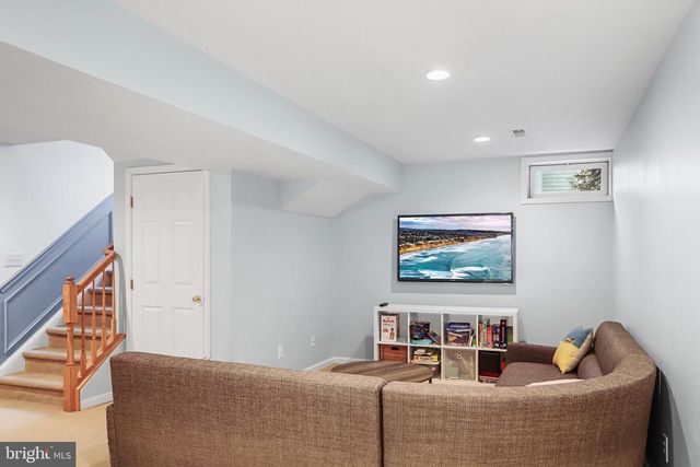 59 HUNTINGDON FARM DR, Glen Mills, PA 19342