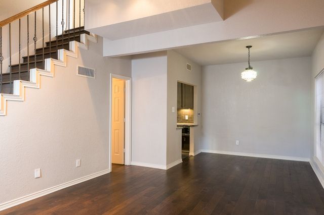 3230 Cole Avenue 110, Dallas, TX 75204