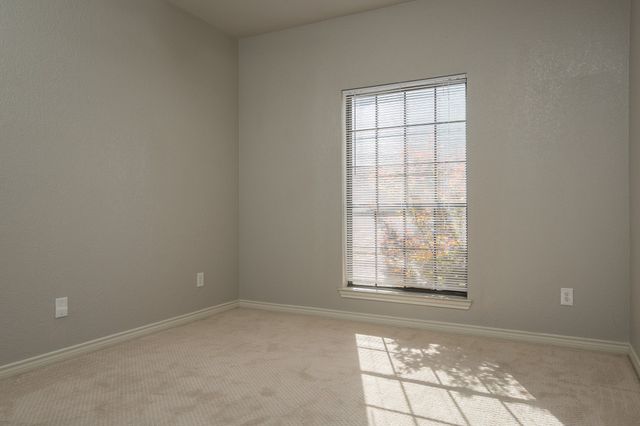 3230 Cole Avenue 110, Dallas, TX 75204