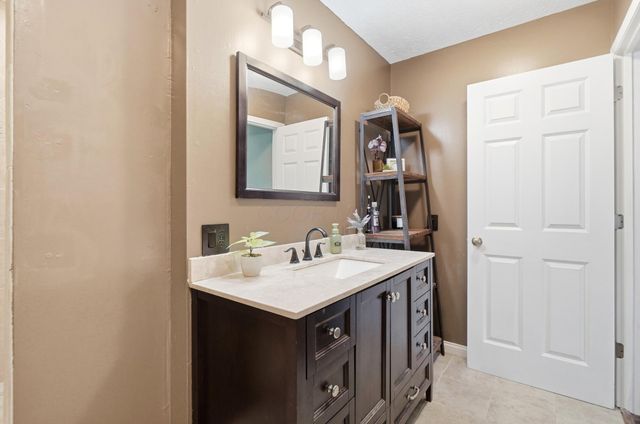 6257 Harper Circle, Mechanicsburg, OH 43044