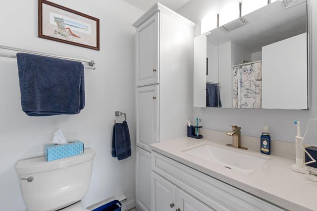 174 Lowell Road UNIT 121, Mashpee, MA 02649