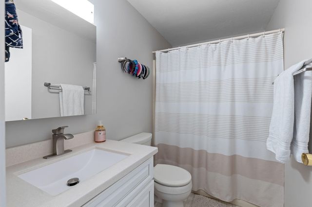 174 Lowell Road UNIT 121, Mashpee, MA 02649