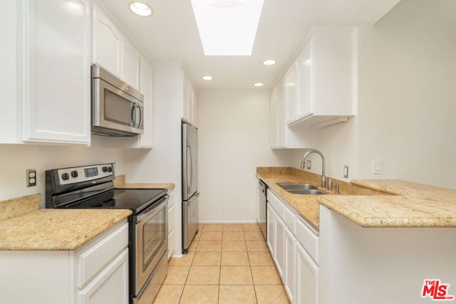 4295 Via Arbolada 312, Los Angeles, CA 90042