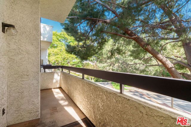 4295 Via Arbolada 312, Los Angeles, CA 90042