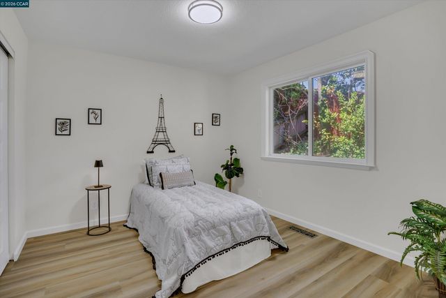 2271 Yale St, Martinez, CA 94553