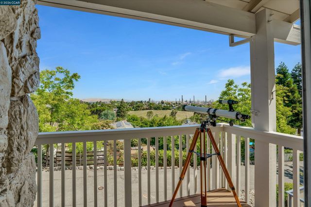2271 Yale St, Martinez, CA 94553