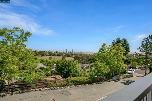 2271 Yale St, Martinez, CA 94553