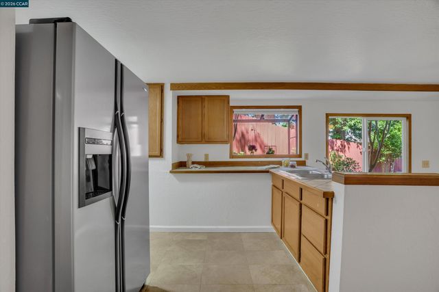 2271 Yale St, Martinez, CA 94553