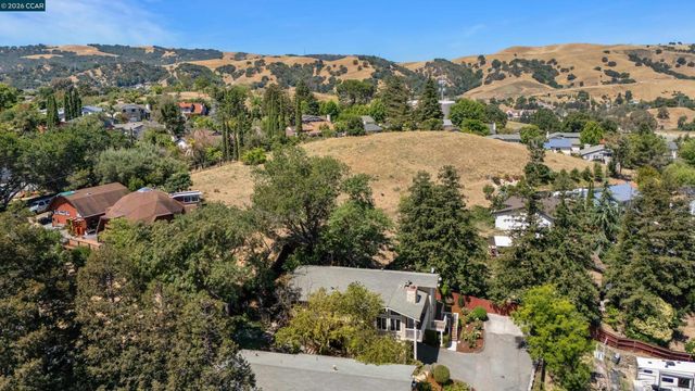 2271 Yale St, Martinez, CA 94553