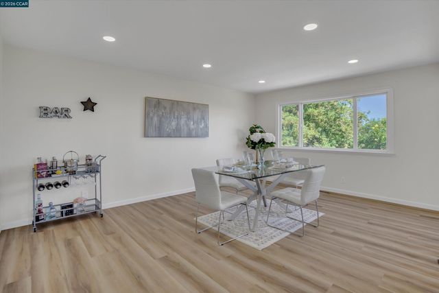 2271 Yale St, Martinez, CA 94553