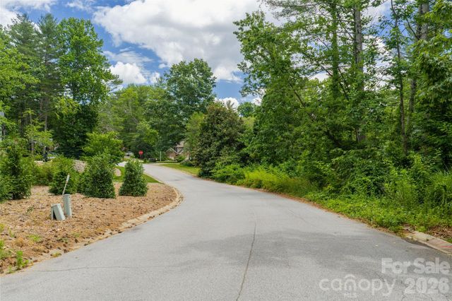 4 Dunnwoody Drive, Arden, NC 28704