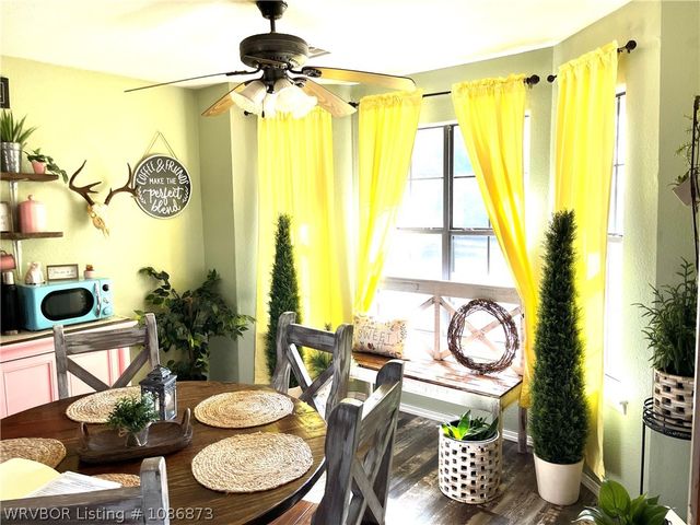 21894 Cedar Hill, Howe, OK 74940