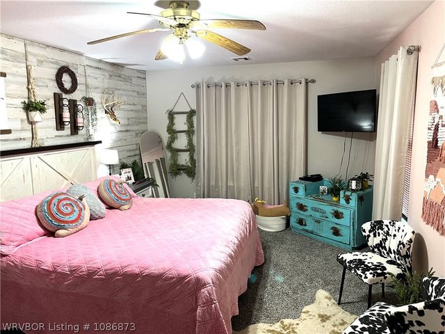 21894 Cedar Hill, Howe, OK 74940