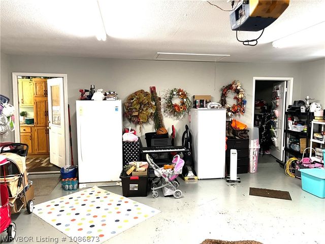 21894 Cedar Hill, Howe, OK 74940