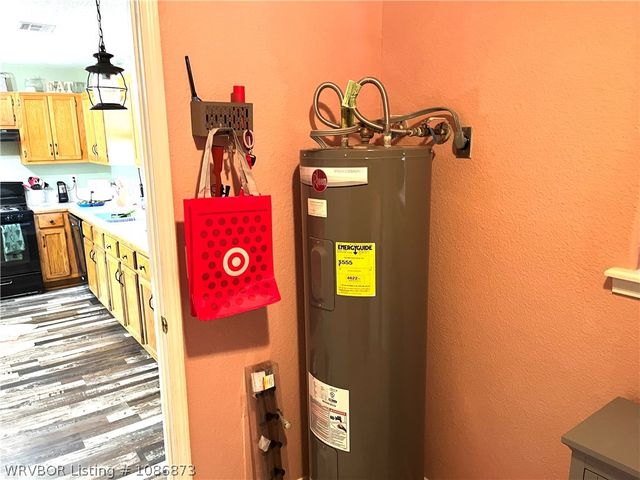 21894 Cedar Hill, Howe, OK 74940