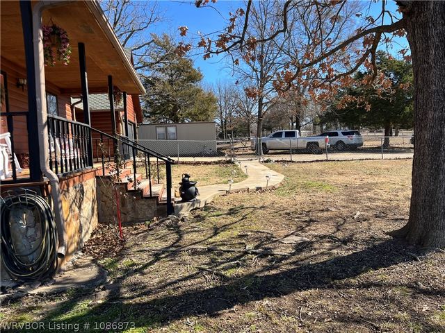 21894 Cedar Hill, Howe, OK 74940