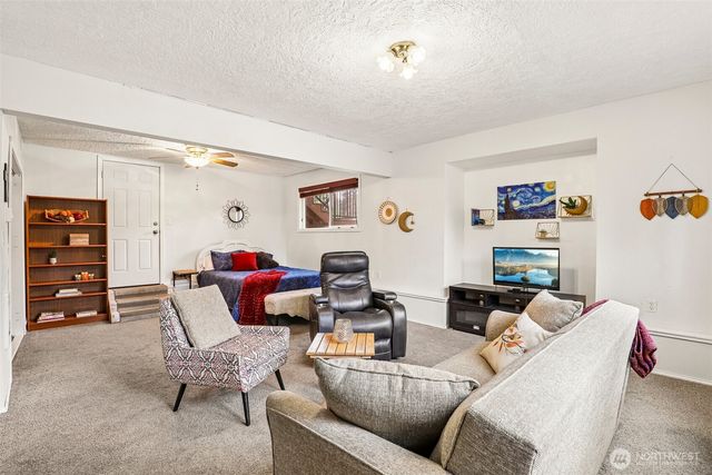 14905 NE 47th Street, Vancouver, WA 98682
