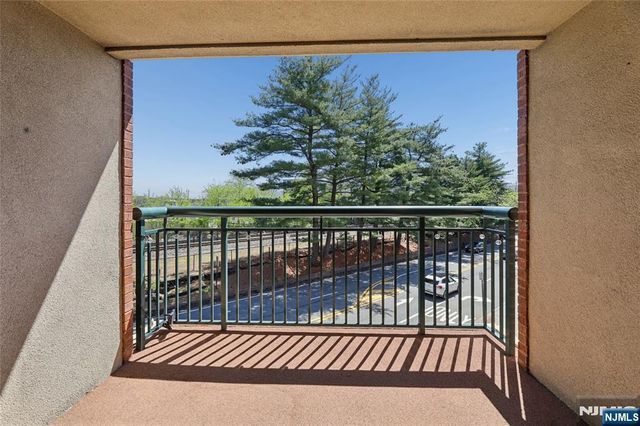 1 Orient Way 204, Rutherford, NJ 07070