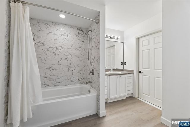 1 Orient Way 204, Rutherford, NJ 07070