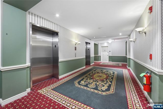 1 Orient Way 204, Rutherford, NJ 07070