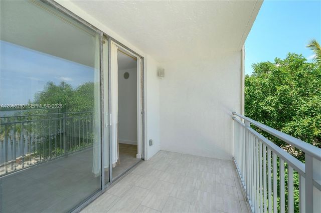 750 NE 64th St B404, Miami, FL 33138