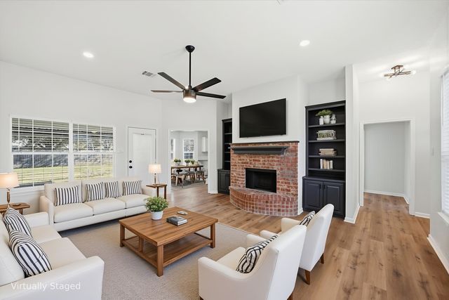 248 Parkhaven Drive, Woodway, TX 76712