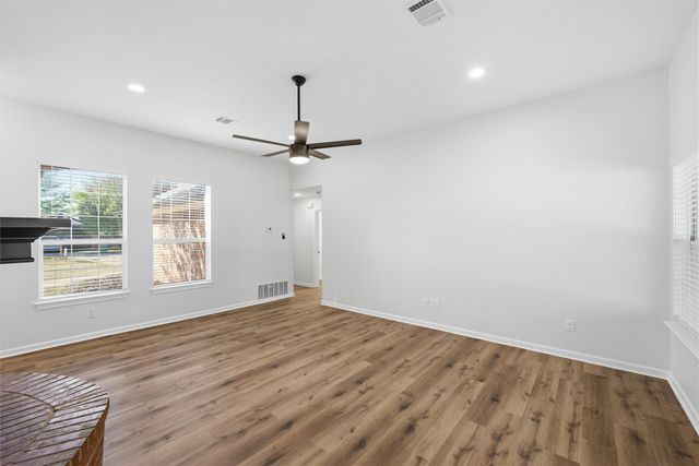 248 Parkhaven Drive, Woodway, TX 76712