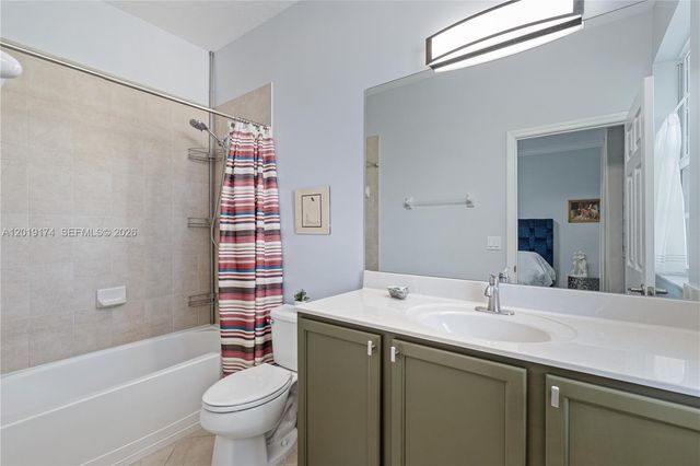 9133 SW 227th St 5, Cutler Bay, FL 33190