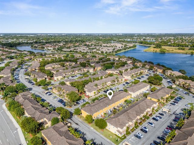 9133 SW 227th St 5, Cutler Bay, FL 33190