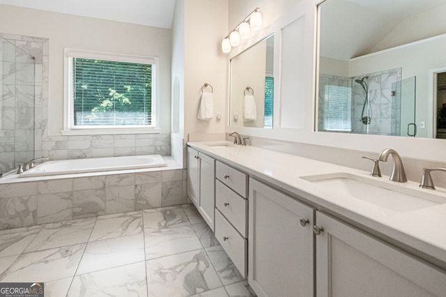 780 River Cliff Court, Suwanee, GA 30024