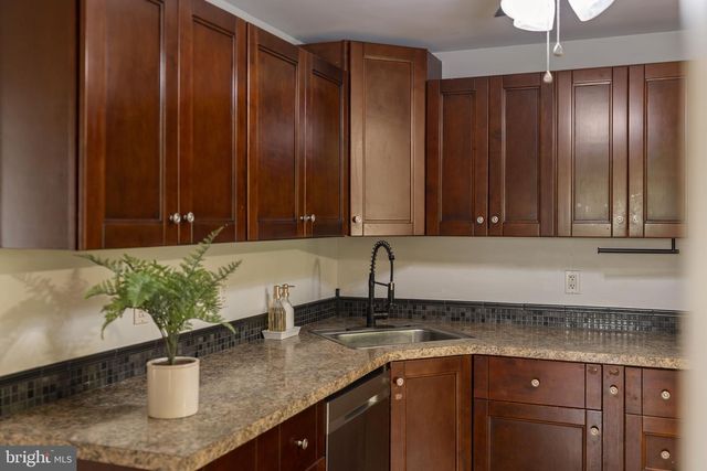 320 ODONNELLS LN, Cinnaminson, NJ 08077