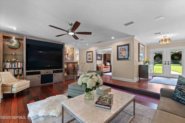 8034 GREEN GLADE Road, Jacksonville, FL 32256