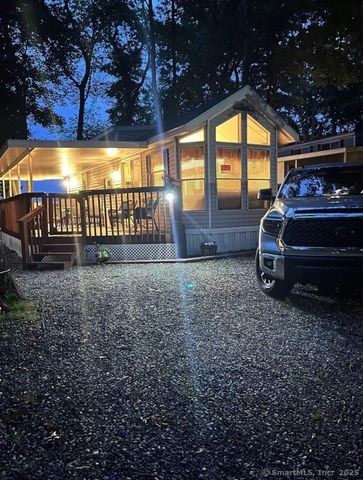 42 Pierce Road, Preston, CT 06365