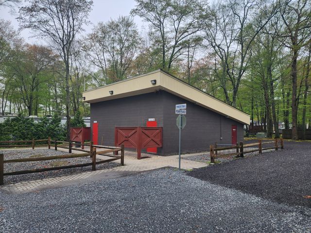 42 Pierce Road, Preston, CT 06365