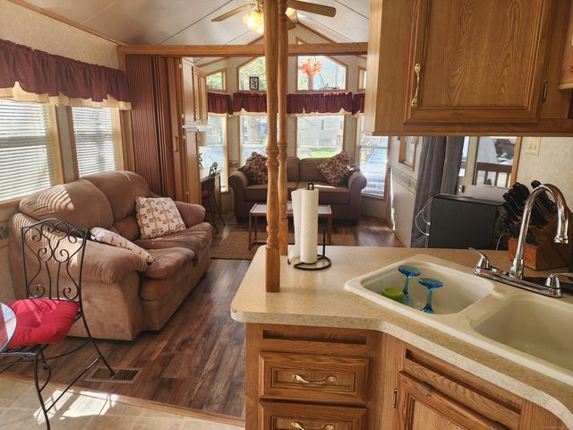 42 Pierce Road, Preston, CT 06365