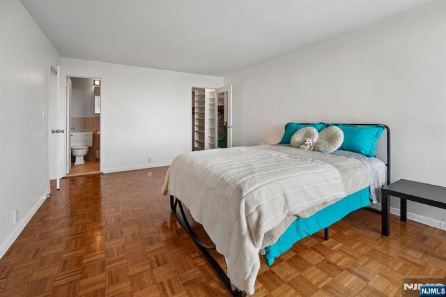 3 Horizon Road 1422, Fort Lee, NJ 07024