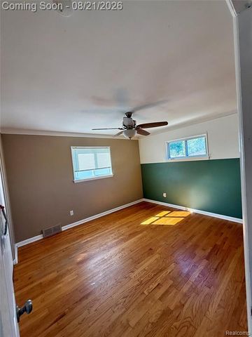 3811 Syckelmoore, Trenton, MI 48183