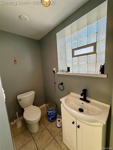 3811 Syckelmoore, Trenton, MI 48183