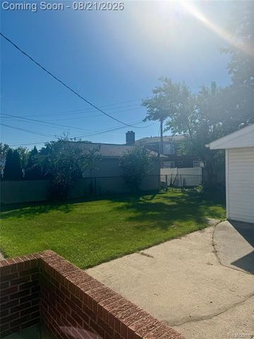 3811 Syckelmoore, Trenton, MI 48183