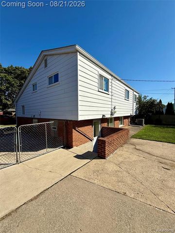 3811 Syckelmoore, Trenton, MI 48183