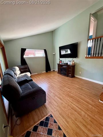 3811 Syckelmoore, Trenton, MI 48183