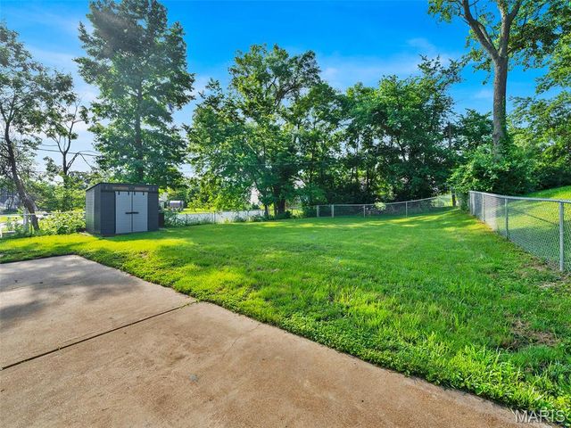 283 Ramsey Lane, Ballwin, MO 63021